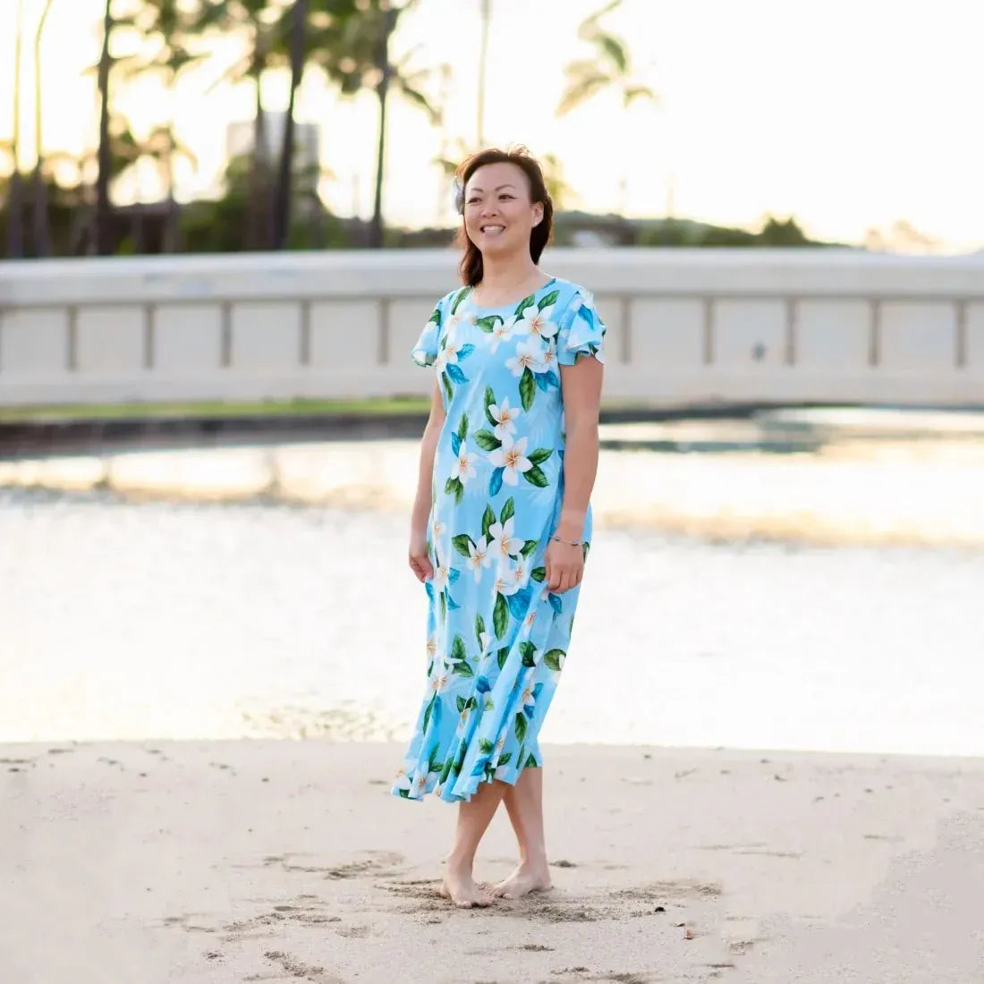 Escape Blue Malia Hawaiian Tea-Length Dress M / Blue