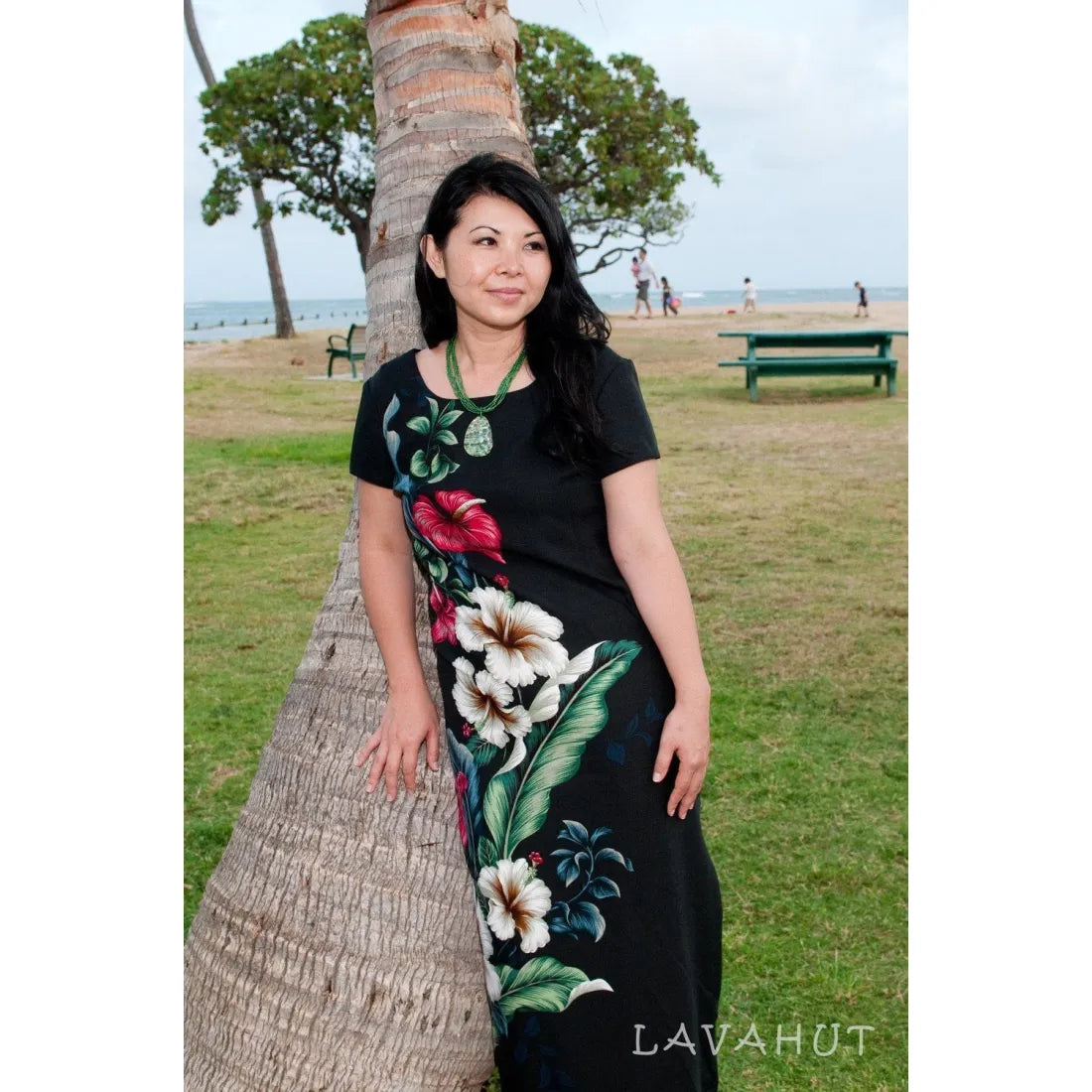 Sweetheart Black Hawaiian Dress with Sleeves Elegant Formal Dress Piping Detail Tropical Design Lavahut