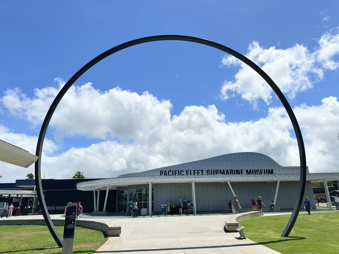 Beneath the Waves: Discovering Hawaii’s Submarine Heritage" - Lavahut