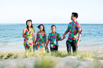 Matching Hawaiian Clothing for Couples & Family Lavahut