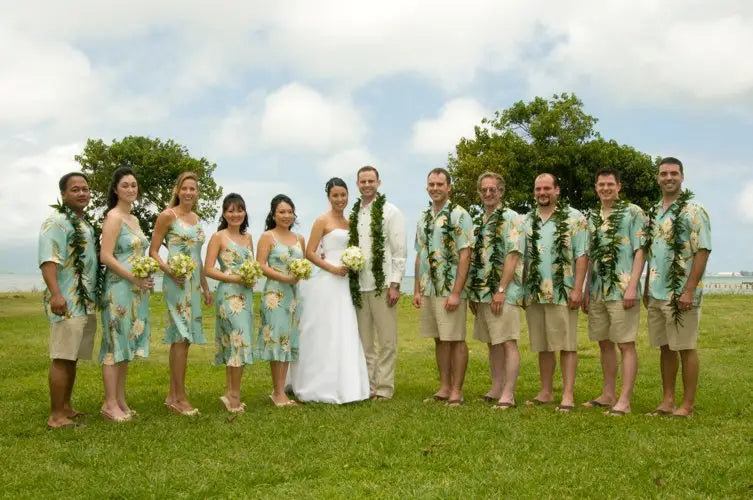 Matching Hawaiian Outfits for the ʻohana