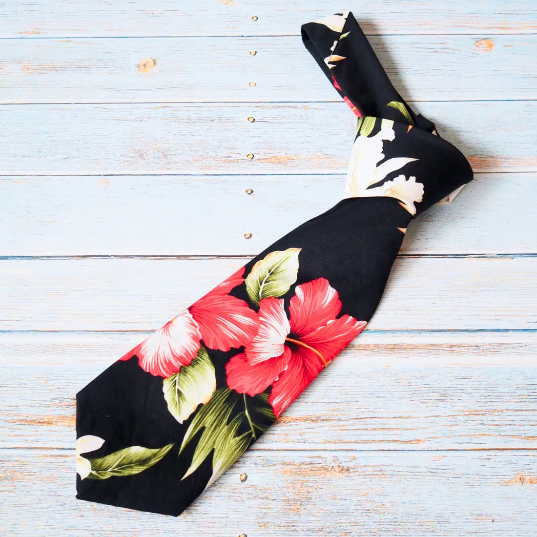 Black Hamakua Hawaiian Necktie - Made in Hawaii