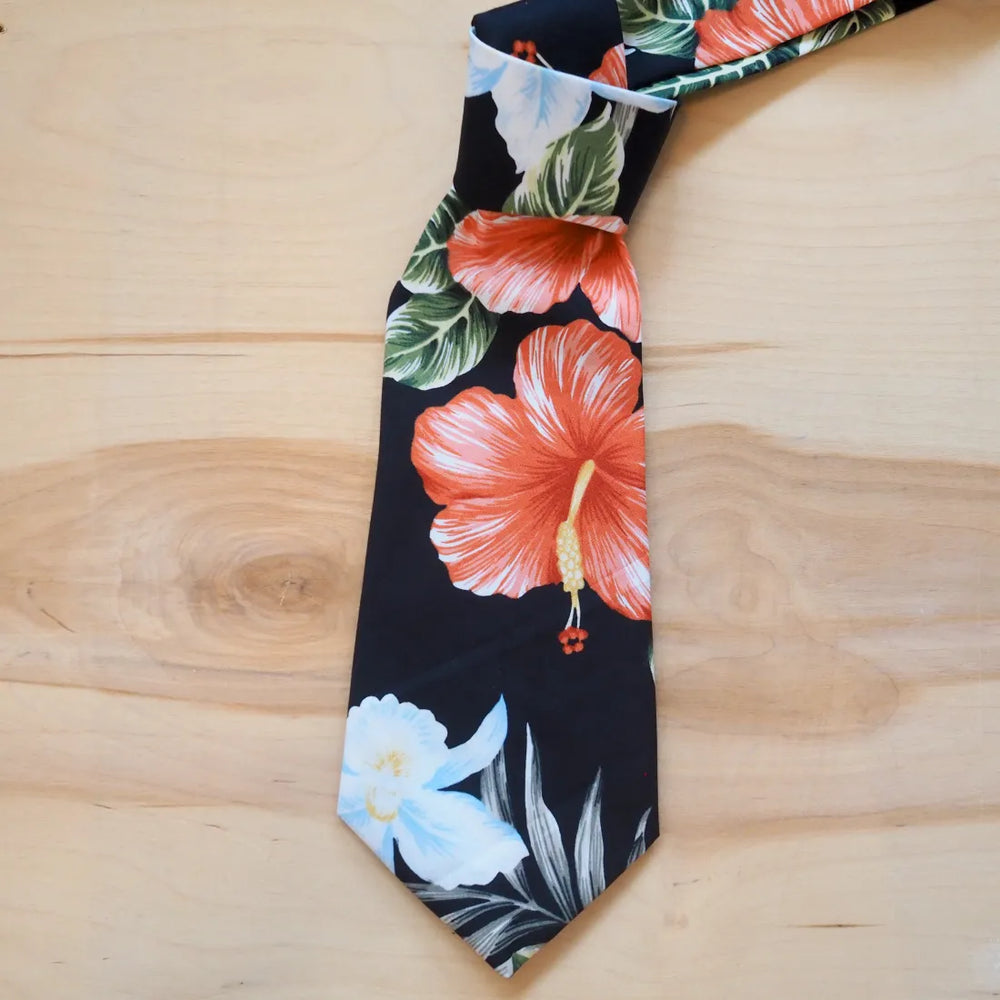 Black Ke’e Hawaiian Necktie - Made in Hawaii