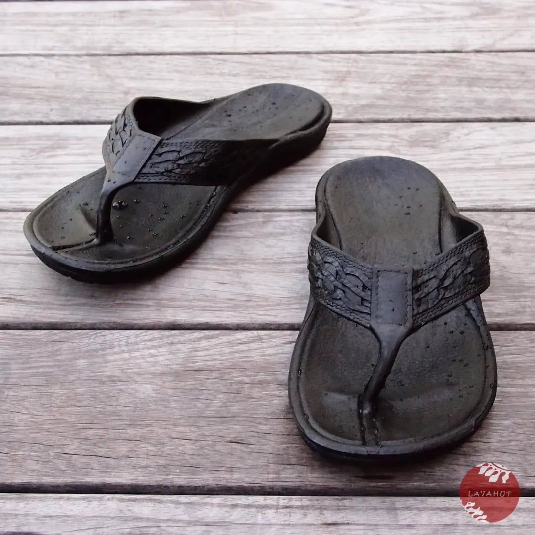 Black Shaka™ - Pali Hawaii Thong Sandals - Made in Hawaii