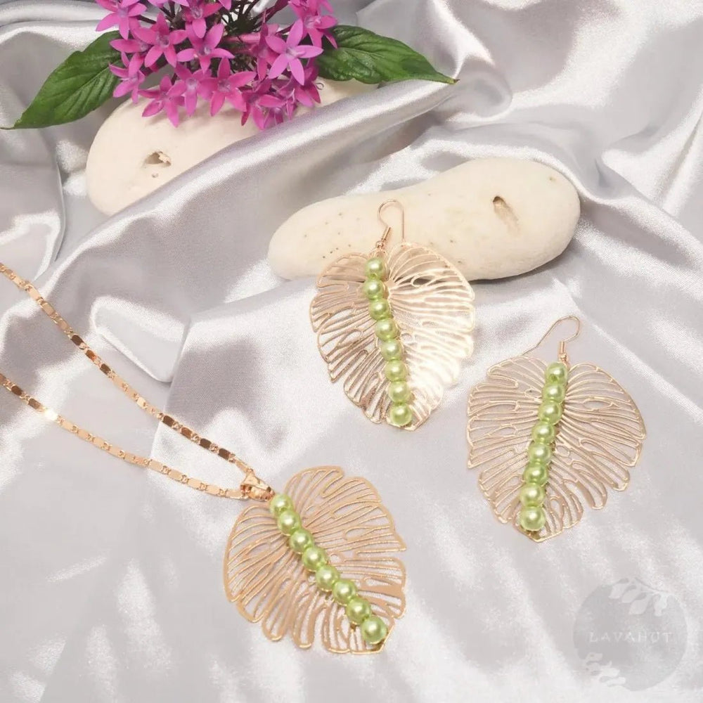 Emerald Monstera Golden Hawaiian Necklace – Authentic Hawaiian Necklaces by Lavahut