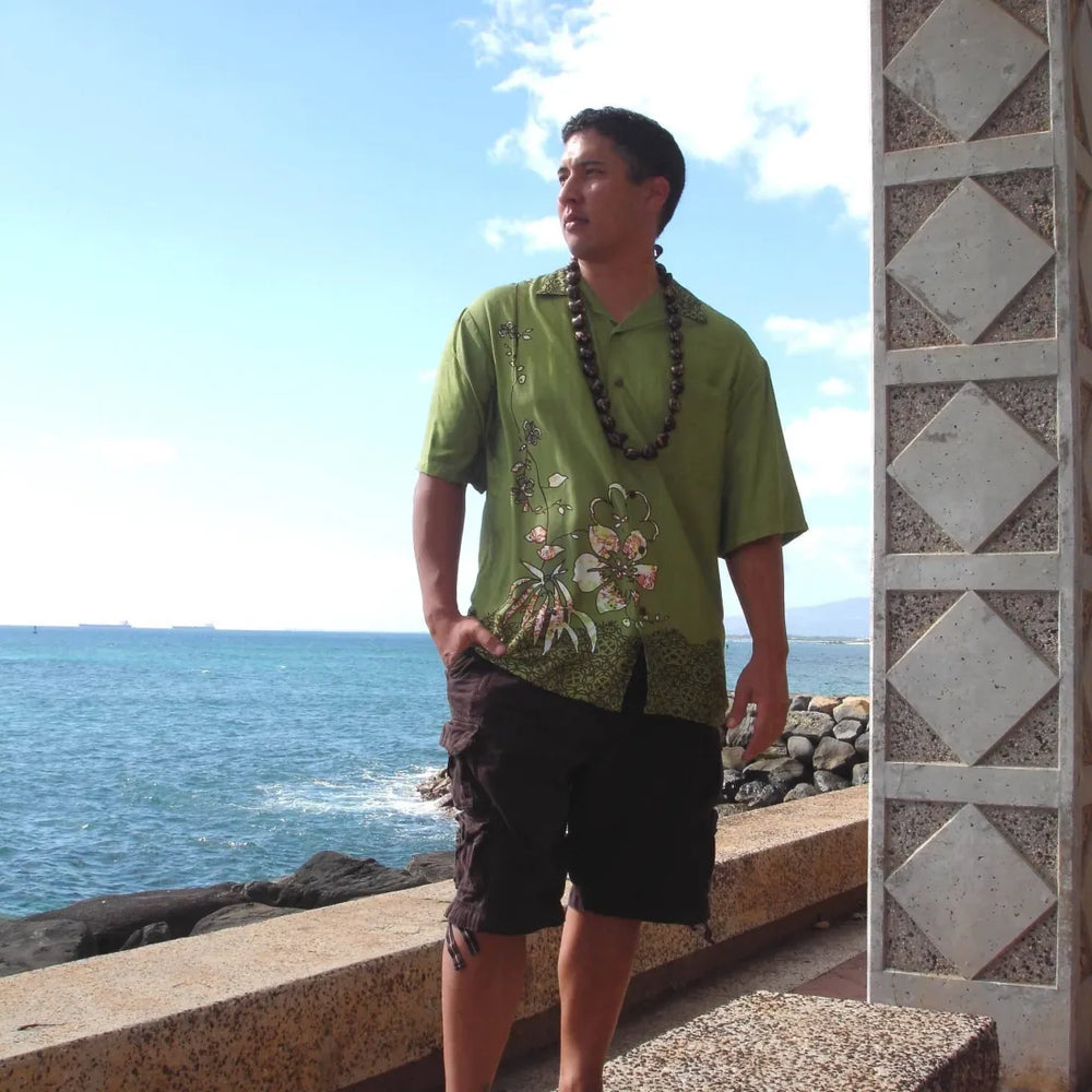 Hilo Green Hawaiian Rayon Shirt - Made in Hawaii