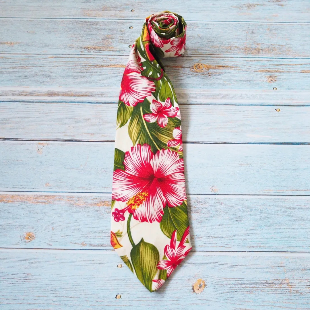 Ivory Paradise Hawaiian Rayon Necktie - Made in Hawaii