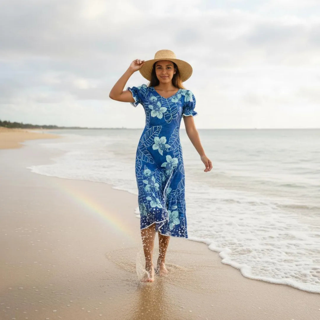 Blue Makani Hawaiian Muumuu Dress for Island Elegance S / Blue Blue Makani Hawaiian Muumuu Dress for Island Elegance S / Blue