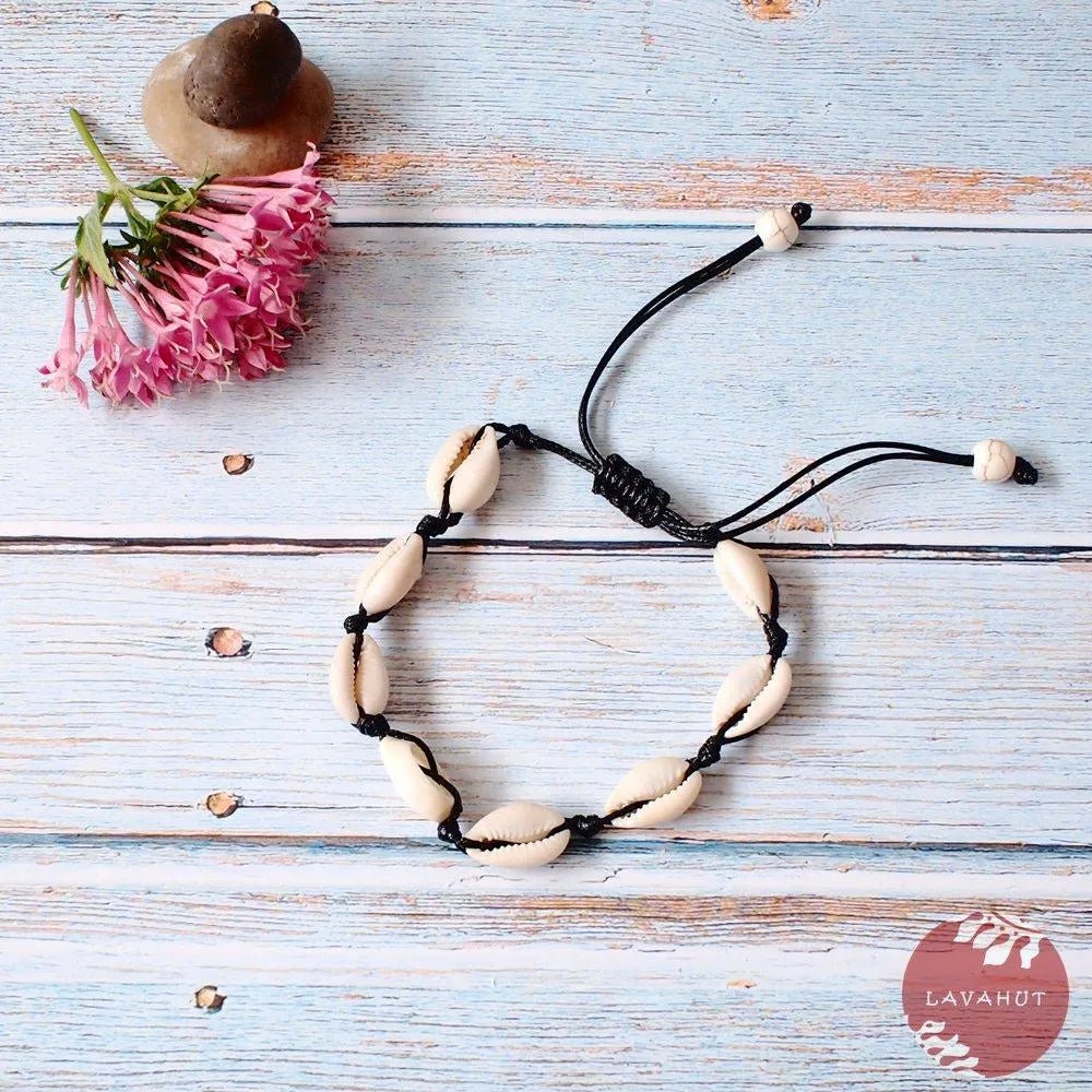 Kaena Cowry Black Hawaiian Bracelet – Authentic Hawaiian Necklaces by Lavahut