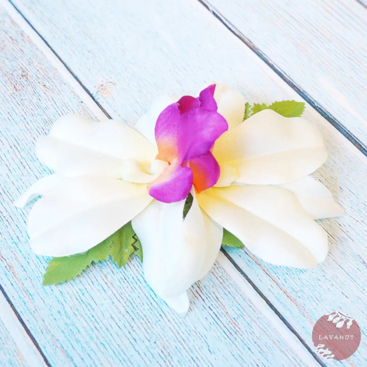 Kahalu’u White Hawaiian Flower Hair Clip - Made in Hawaii