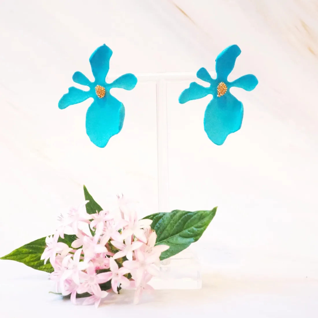 Kakaako Turquoise Island Flower Earrings - Made In Hawaii