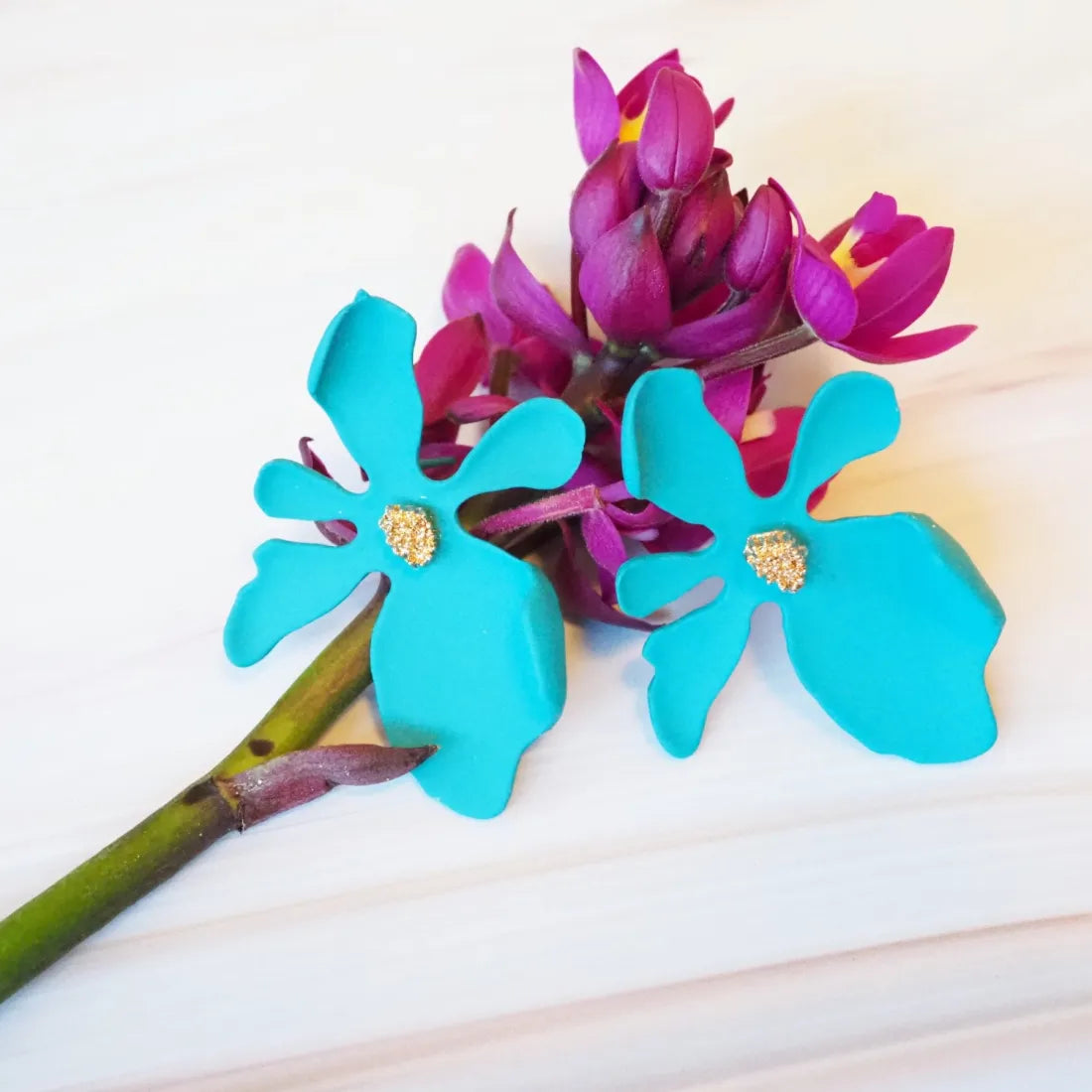 Kakaako Turquoise Island Flower Earrings - Made In Hawaii