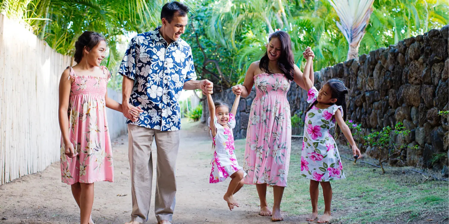 Matching Hawaiian Outfits for the ʻohana
