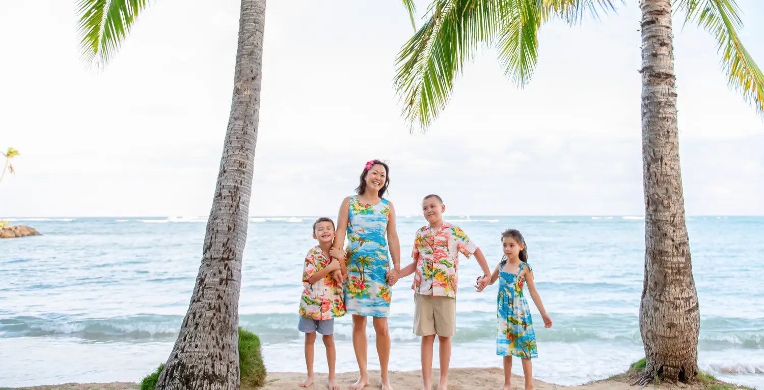 Matching Hawaiian Outfits for the ʻohana