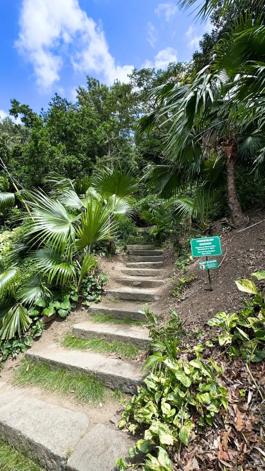 Lavahut - Friendship Garden in Kaneohe, Hawaii