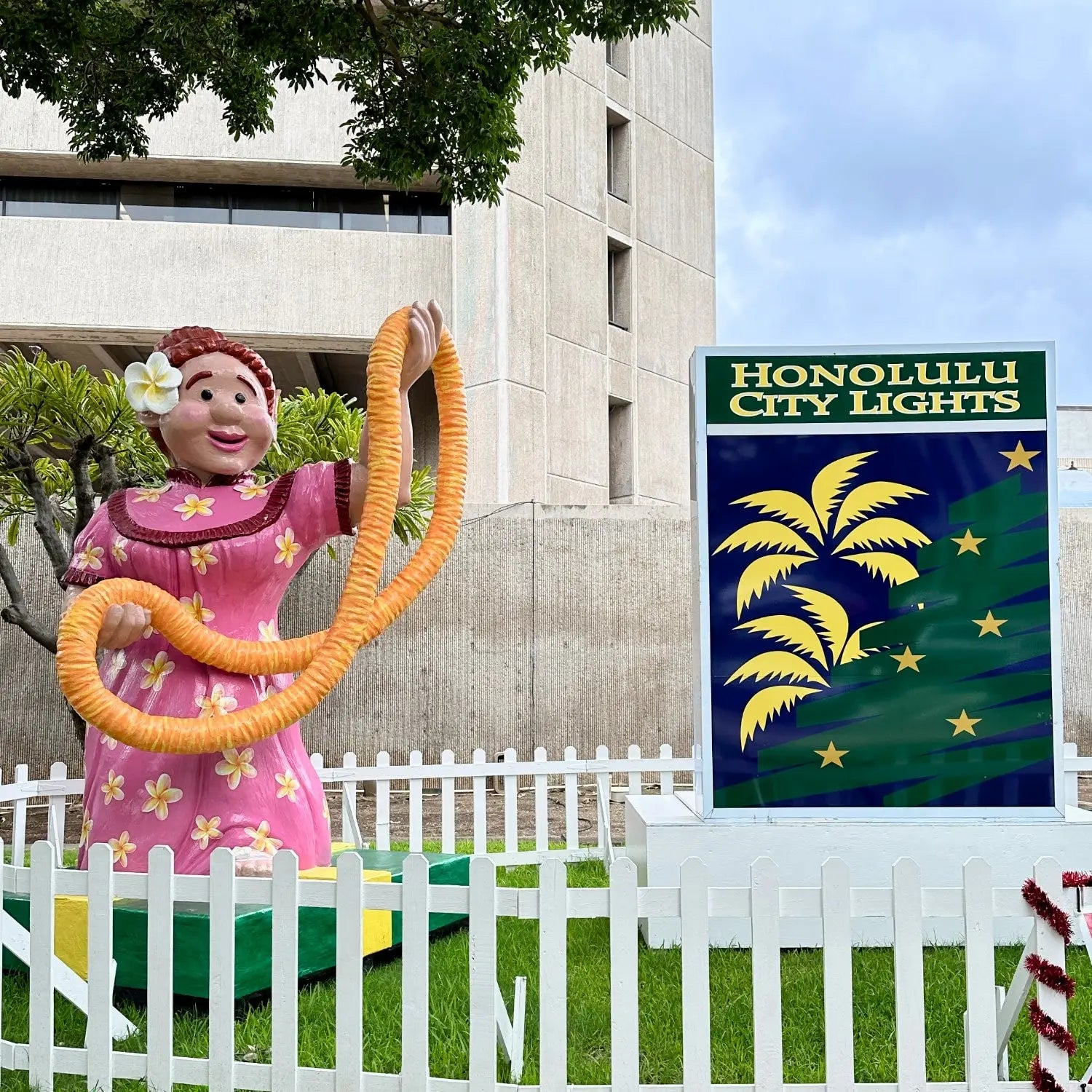 Lavahut - Mele Kalikimaka from Honolulu Hale