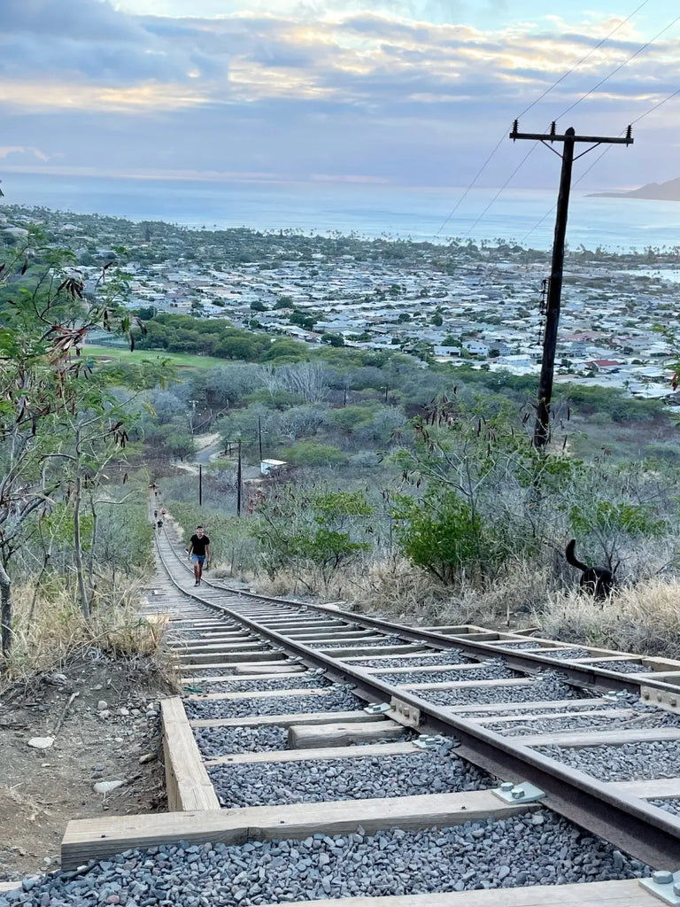 Lavahut - Koko Head Stairs Hike