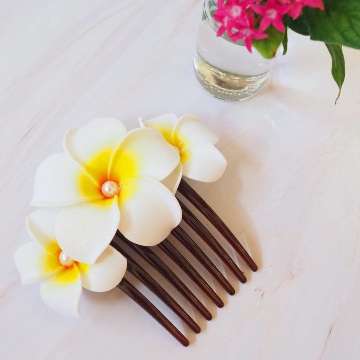 White Pearls & Plumeria Hair Comb