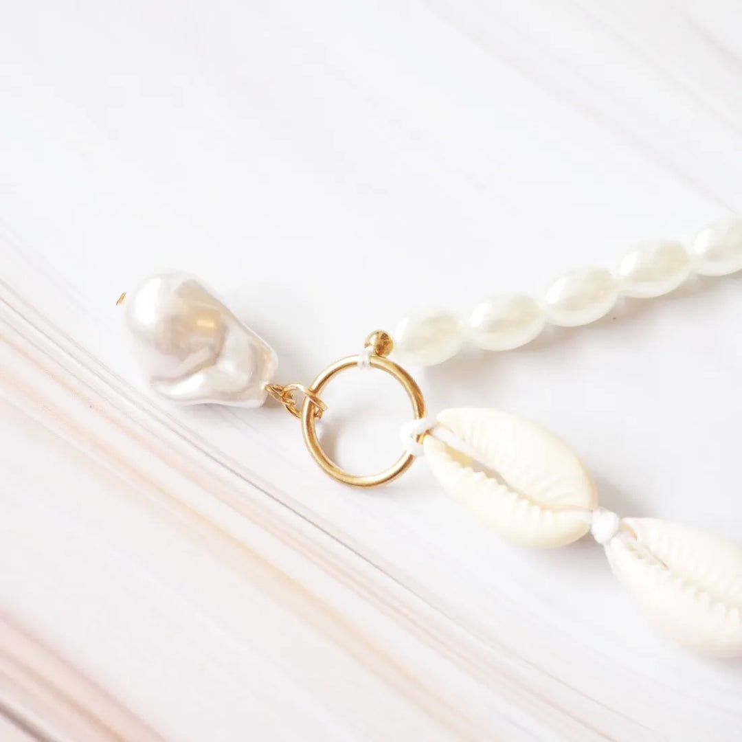 Napali Seashell & Pearls Hawaiian Necklace - Made in Hawaii