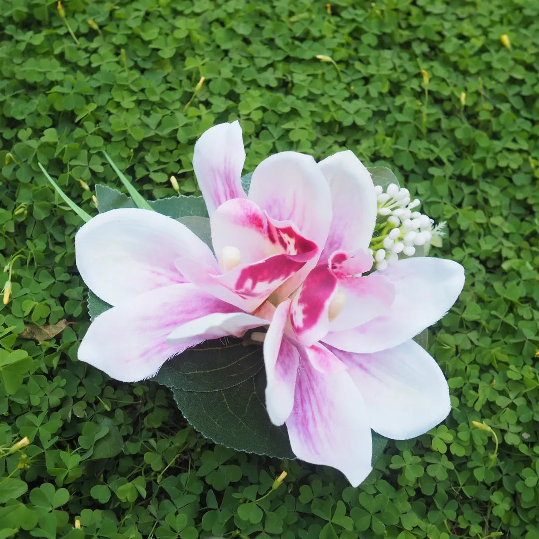 ?OKika Nani White Flower Hair Clip - Made in Hawaii