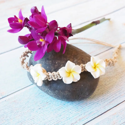 Plumeria Dream White Friendship Bracelet - Made In Hawaii
