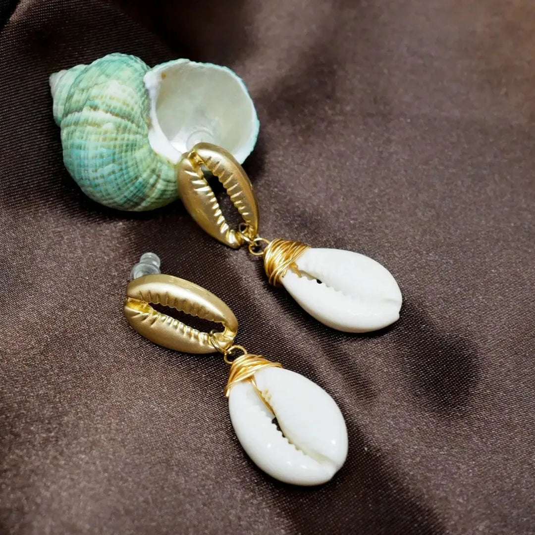 Puunoa Seashell Dangle Earrings - Made in Hawaii