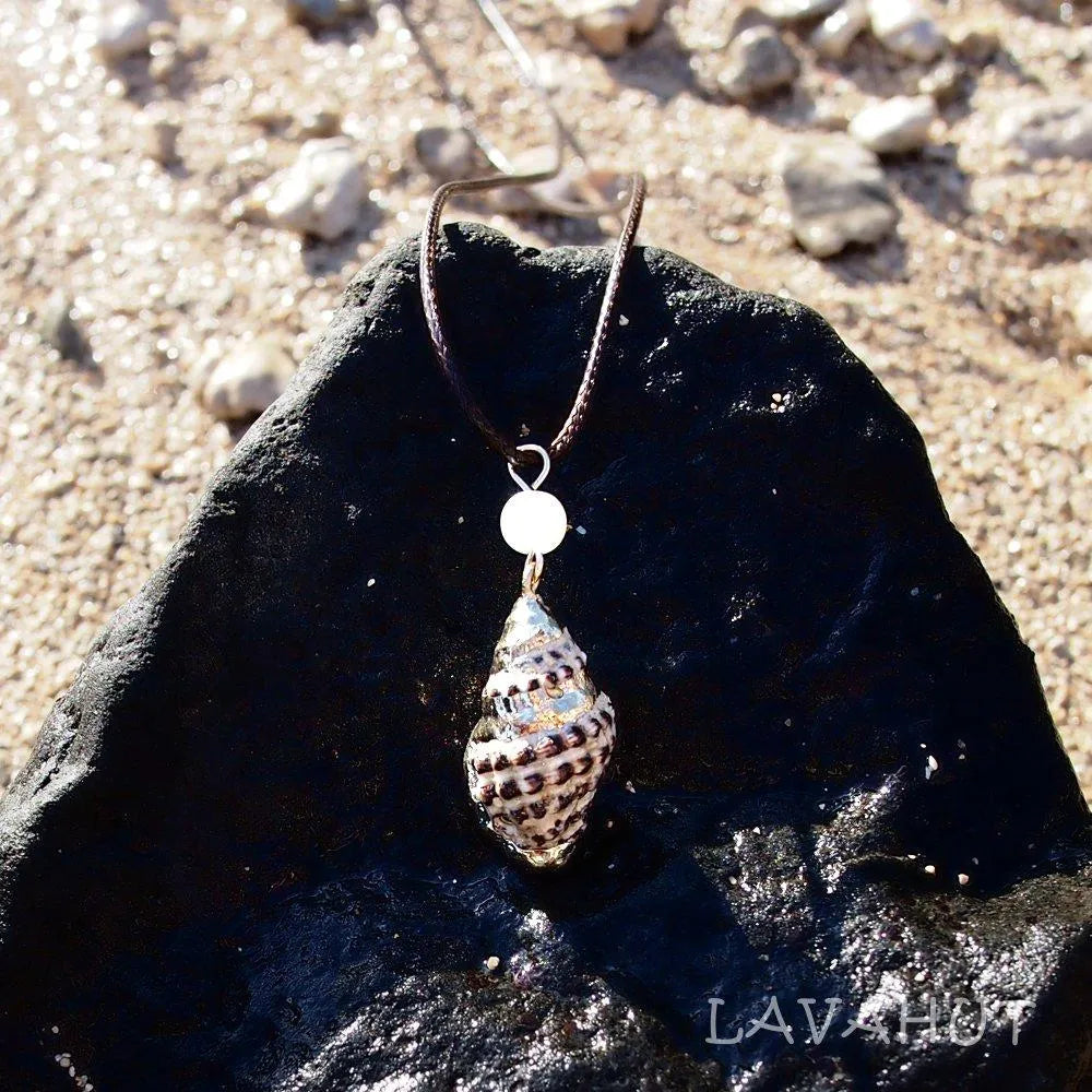 Spotted Thorn Drupe Seashell Hawaiian Pendant Necklace - Made In Hawaii