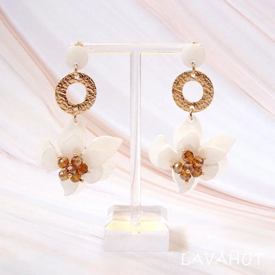 Starburst White Floral Earrings - Made In Hawaii