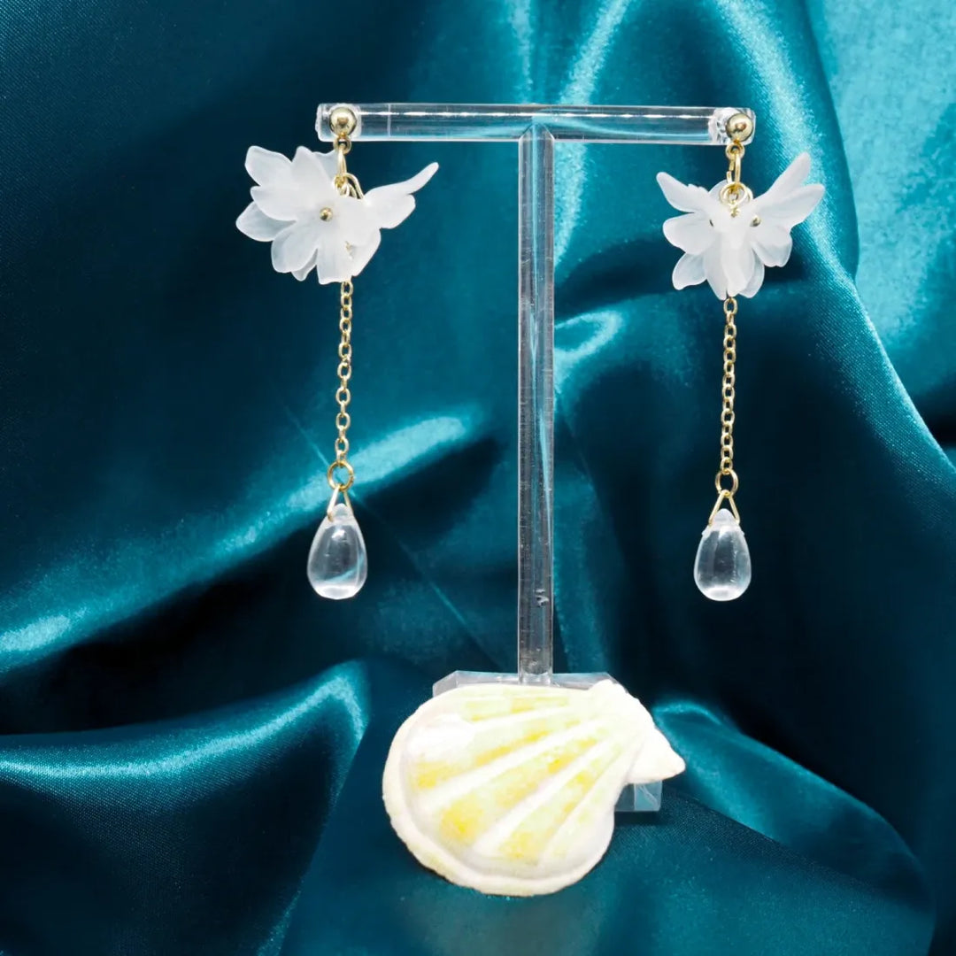 White Dreamy Drop Floral Earrings - Made in Hawaii